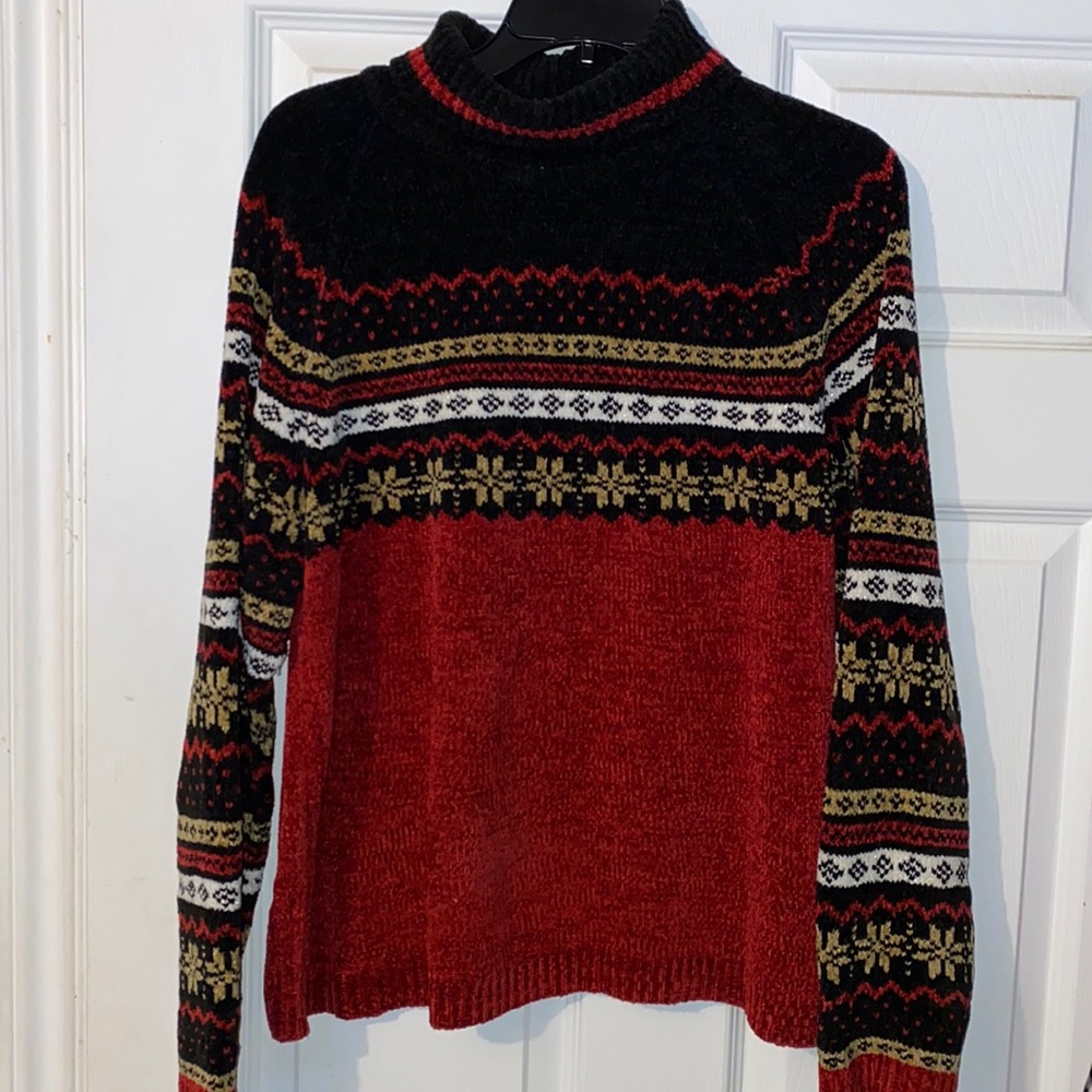 3/$30 Carroll Reed Sweater - Picture 2 of 5